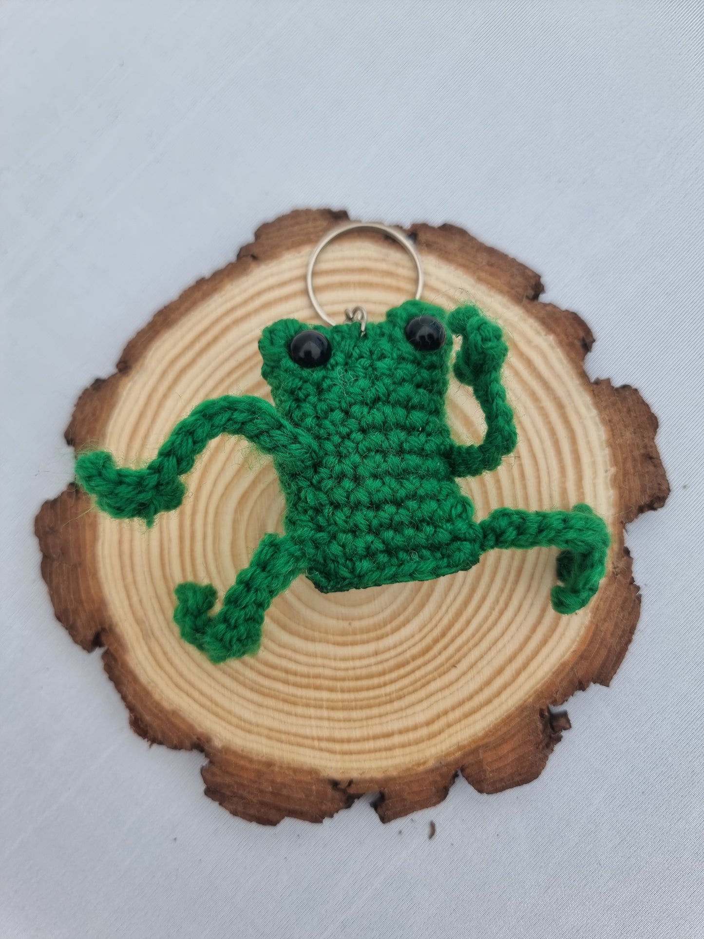 Crochet frog keyrings