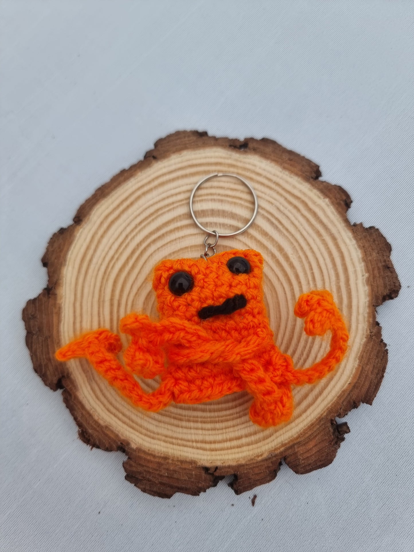 Crochet frog keyrings