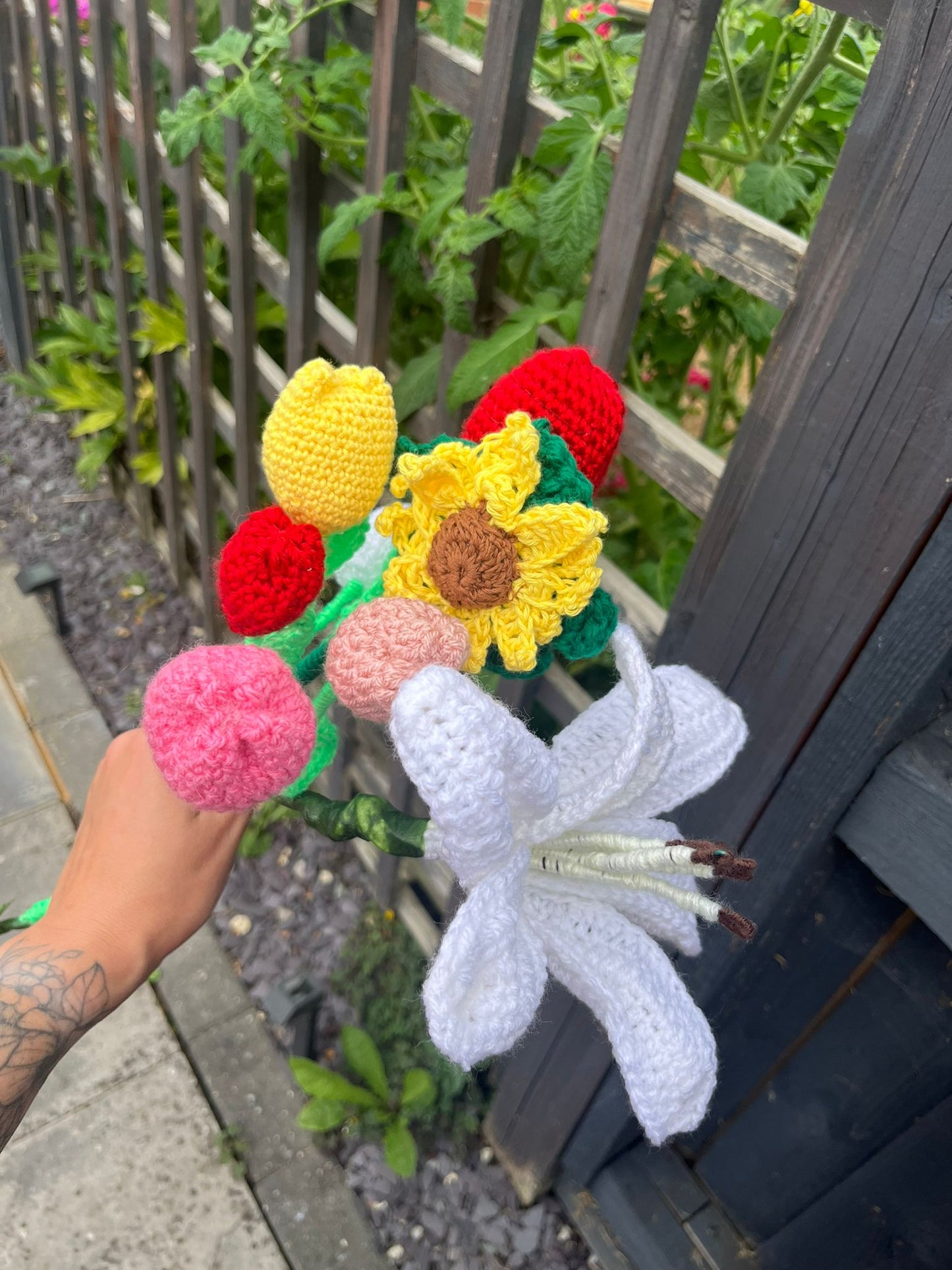 Build your own flower bouquets