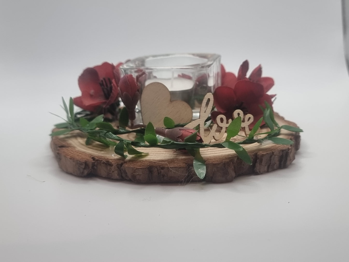 Valentines red vine tea light holder