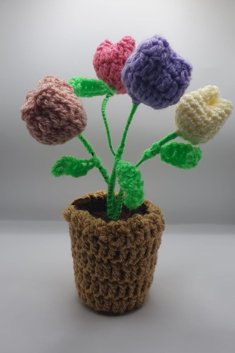 Crochet flower pot